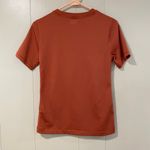 CALIA by Carrie Underwood Ribbed Tee Medium – Rust Terracotta Short Sleeve Top Photo 1