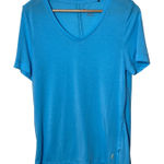 Cotopaxi  Women's V Neck Paseo Travel T‎ Shirt Casual Top Blue Sky Size Medium Photo 0