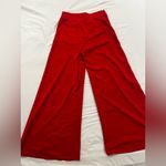 Chic Scarlet Wide Photo 4