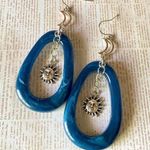 Handmade retro boho fairy hippie style unique sun & moon dangle earrings 🦋🌞💚🌙 Photo 1