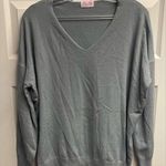 Pink Lily Boutique Viscose Blend V-Neck Lightweight Soft Sweater Size Large Photo 0