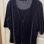Laura Scott FINAL MARKDOWN  stretch velvet top pxl Photo 0