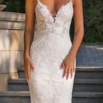 White wedding dress Size 8 Photo 0