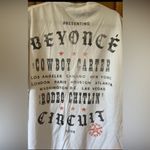 Beyonce tour t Photo 3