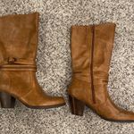 Bare Traps Boots Photo 0