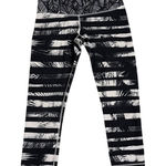 Lululemon  Leggings Shady Palms Black White Active Athletic Pants Size Women's 6 Photo 0