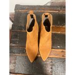 Marc Fisher LTD Yolli Ankle Boots Pointed Size 5.5 Rum Suede Women’s Comfy Photo 2