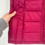 Market & Spruce NWT Womens Down Quilted Full Zip Packable Vest Burgundy Medium Photo 9