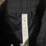 Lululemon  Black Hotty Hot Shorts 2.5 inch Photo 3