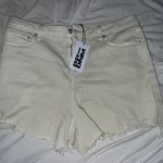 Princess Polly Shorts Photo 2