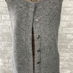 Pleione  Gray fleece snap front vest Photo 2