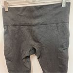 Lululemon textured jogger style leggings estimated size 8 Photo 4