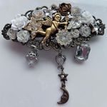 Cupid assemblage hair clip handmade Gold Photo 0