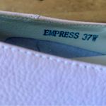 Empress Light Pink Ballet Style Leather Flat Shoes Size 7 Photo 4