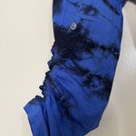 Lululemon  blue black splatter capri seamless leggings size 4 Photo 3