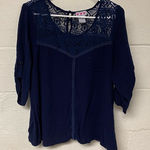 Trixxi  Women’s Blue Lace 3/4 Sleeve Blouse Size XL Photo 0