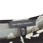 Universal Standard EUC  Joan Relaxed Long Sleeve Top Black White Floral Size 3X Photo 4