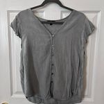 Velvet Heart Gray Button-Up Women's Top Photo 0