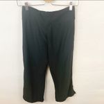 Nike Size XS Women’s Black Cropped Athletic Pants Photo 4