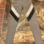 BCBGMAXAZRIA Leggings Women’s Medium Gray Multicolor Colorblock Athletic Photo 8