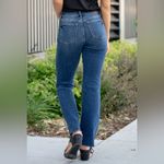 Judy Blue Judy‎ Blue BRITTNEY MID RISE CUT HEM BOOTCUT Jeans Size 28/7 in Dark Blue Photo 4