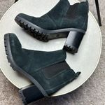 UGG  Hazel Waterproof Chelsea Ankle Boots Black
Size 9 Lightly Used Photo 6