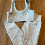 Alo Yoga Set Photo 0