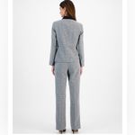 Le Suit  Women's Gray/Black Checkered 2 Pc Suit- Size 10 Photo 1