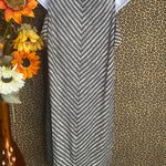 Doe & Rae ✅3/$30✅ NWT  Charcoal Striped Hi-Lo Cold Shoulder Bow Tie Dress | LARGE | Photo 4