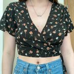SheIn Side Tie Crop Top Photo 0