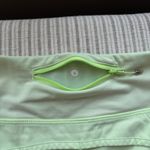 Lululemon Speed Up Shorts Lined Mid-Rise 4" Size 6 Photo 2