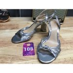 Badgley Mischka Jewel Christen Women's 8 Silver Knotted Ankle Strap Heel Sandals Photo 3