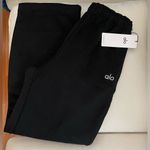 Alo Yoga  NWT Accolade Straight Leg Sweatpants Black Size L Oversized Photo 6