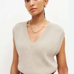 Banana Republic NWT Women's Cream Sweater vest size L Photo 2