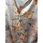 Cloud Chaser women's silver button up knot front floral top size large L Photo 4
