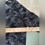 Gymshark  Camo Seamless Long Sleeve Crop Top -black Photo 2