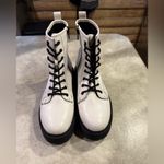 A New Day , Woman’s White Combat Boots Size 9 1/2 Photo 4