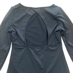 Jessica Simpson The Warm Up Athletic Shirt Size S Black Long Sleeve Open Back Photo 7