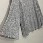 Chelsea & Theodore Grey/Gray Flare Sleeve Top Size Small Gray Photo 4
