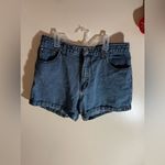 Xhilaration Women Medium Wash Jeans Shorts Size 13 100% Cotton Waist 32 pockets Photo 6