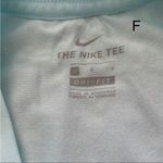 Nike Womens  shirt Photo 2