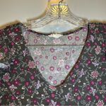 Aeropostale  Grey/Purple Floral Print Short Flutter Sleeve Blouse S Photo 2