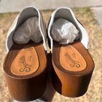 Seychelles  Women’s Leather Loud and Clear Clogs Cream Size 7.5‎ US Photo 6