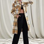 SheIn Tan and White cardigan jacket . Photo 3