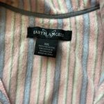 Earth Angels Earth Angle Women’s pajama set. Photo 4