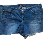 Torrid Womens  Denim Raw Hem Medium Wash Frayed Jean Shorts - Sz 22 Photo 0