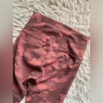 Lululemon Wunder Train High-Rise Crop 23"
Heritage 365 Camo Brier Rose Multi Photo 2