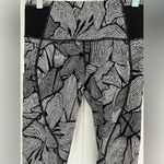 Lululemon Goal Crusher 7/8 Tight Dottie Tribe White Black/Black Size 4 Photo 8