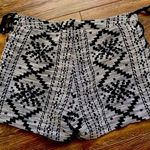 Who What Wear lace up shorts Photo 4