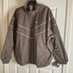 Nike  Windrunner Women's Brown Jacket size 2X Photo 3